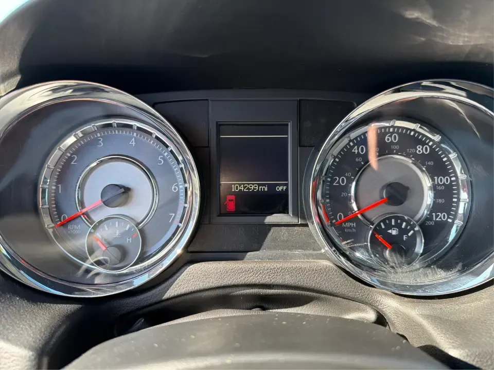 2013 Chrysler Town and Country Touring (2C4RC1BG8DR) with an Pentastar 3.6L V-6 DOHC engine, 6-Speed Automatic transmission, located at 8750 N County Rd 25A, Piqua, OH, 45356, (937) 908-9800, 40.164391, -84.232513 - Road-trip weekends, school drop-offs, and big-box store runs feel a lot easier when you've got a minivan that's built for real life. This 2013 Chrysler Town and Country Touring in Brilliant Black Crystal Pearlcoat is a smart pick for growing families, busy commuters, and budget-conscious buyers wh - Photo#15