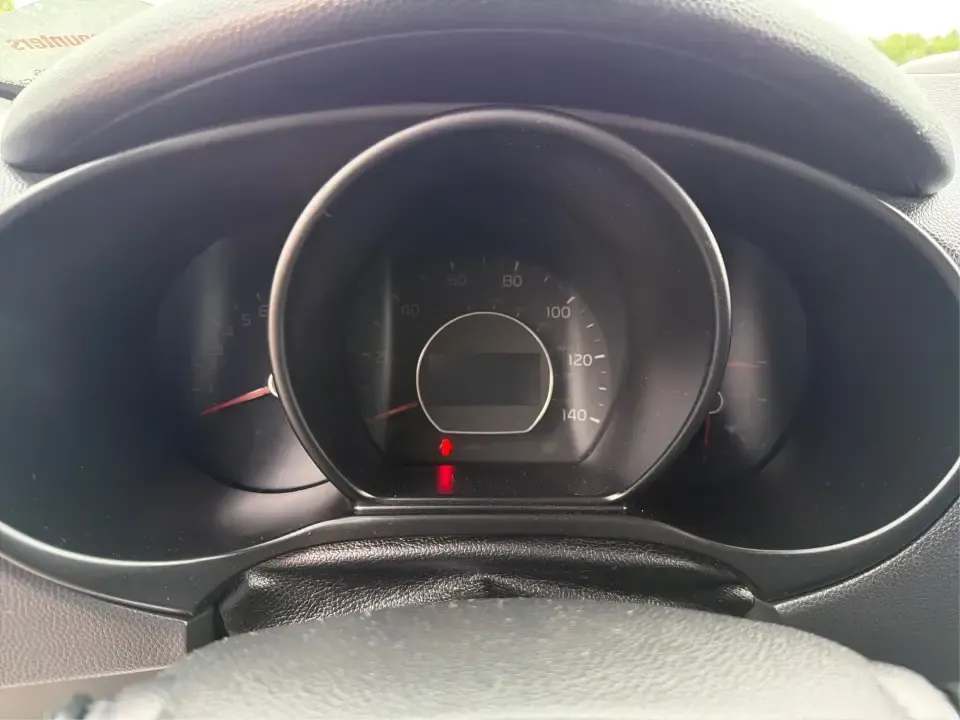 2014 Kia Soul Base (KNDJN2A20E7) with an 1.6L L4 DOHC 16V engine, located at 1184 Kauffman Ave, Fairborn, OH, 45324, (937) 908-9800, 39.807072, -84.030914 - Need a practical, easy-to-park commuter that can also handle grocery runs, campus life, and weekend trips around the Miami Valley? This 2014 Kia Soul Base in bright White delivers the kind of everyday versatility that fits real life in Fairborn-whether you're commuting to Wright-Patterson AFB, headi - Photo#15