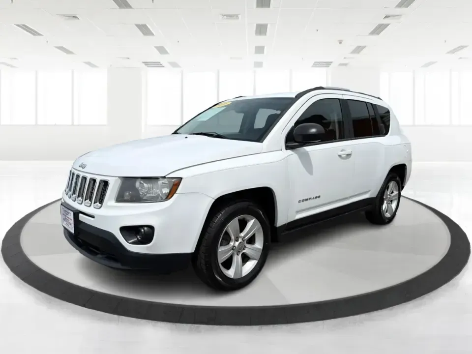 2016 Jeep Compass Sport (1C4NJCBA1GD) with an 2.0L L4 DOHC 16V engine, Automatic transmission, located at 4508 South Dixie Dr, Moraine, OH, 45439, (937) 908-9800, 39.689976, -84.218452 - **Adventure Awaits with the 2016 Jeep Compass Sport in Fairborn, OH!**<br /> <br /> Are you and your family ready to embark on thrilling weekend adventures or find the ideal companion for your daily commute? Look no further! The 2016 Jeep Compass Sport is the perfect SUV for those who need a dependa - Photo#8