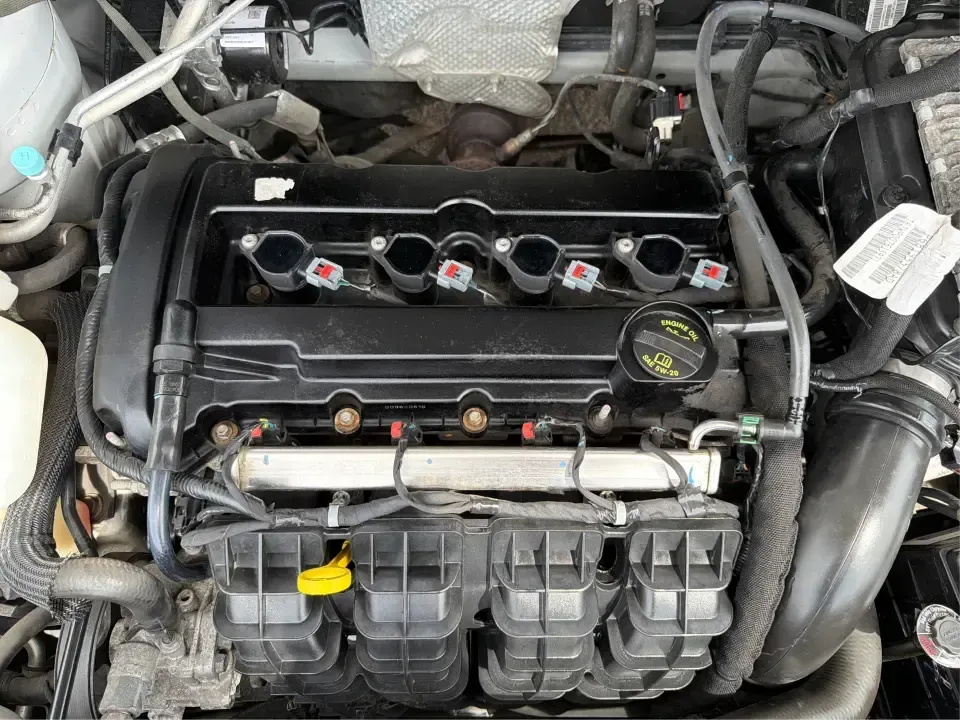 2016 Jeep Compass Sport (1C4NJCBA1GD) with an 2.0L L4 DOHC 16V engine, Automatic transmission, located at 4508 South Dixie Dr, Moraine, OH, 45439, (937) 908-9800, 39.689976, -84.218452 - **Adventure Awaits with the 2016 Jeep Compass Sport in Fairborn, OH!**<br /> <br /> Are you and your family ready to embark on thrilling weekend adventures or find the ideal companion for your daily commute? Look no further! The 2016 Jeep Compass Sport is the perfect SUV for those who need a dependa - Photo#11