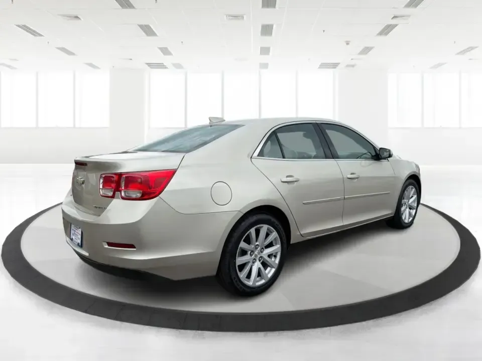 2015 Chevrolet Malibu 2LT (1G11D5SL1FF) with an ECOTEC 2.5L I-4 gasoline direct injection engine, 6-Speed Automatic transmission, located at 4508 South Dixie Dr, Moraine, OH, 45439, (937) 908-9800, 39.689976, -84.218452 - Set up for the daily commute, school drop-offs, and easy weekend getaways, this 2015 Chevrolet Malibu 2LT is the kind of comfortable midsize sedan that fits real life in the Miami Valley. With its smooth ride, practical cabin space, and commuter-friendly efficiency, it's a smart pick for drivers who - Photo#2
