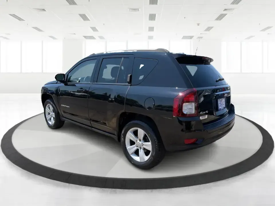2017 Jeep Compass Latitude 4x4 (1C4NJDEB3HD) with an 2.4L I-4 DOHC engine, 6A transmission, located at 1230 East Main St, Xenia, OH, 45385, (937) 908-9800, 39.688026, -83.910172 - Ready for weekend escapes to John Bryan State Park, everyday school drop-offs, and confident winter commutes on US-35? This 2017 Jeep Compass Latitude 4x4 in Black Clearcoat is the kind of compact SUV that fits real life in Xenia, OH-easy to park around downtown, comfortable for long drives toward D - Photo#4