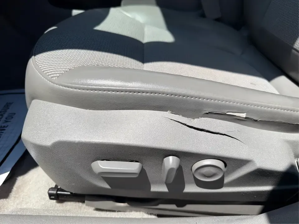 2013 Chevrolet Malibu 2LT (1G11E5SA0DF) with an ECOTEC 2.5L I-4 gasoline direct injection engine, 6-Speed Automatic transmission, located at 880 E. National Road, Vandalia, OH, 45377, (937) 908-9800, 39.891918, -84.183594 - Need a dependable sedan for the daily commute up I75, quick school drop-offs, and comfortable weekend drives to the Dayton Art Institute or a Dragons game? This 2013 Chevrolet Malibu 2LT in Black Granite Metallic fits the real-life routine of busy families, first-time buyers, and budget-conscious dr - Photo#17