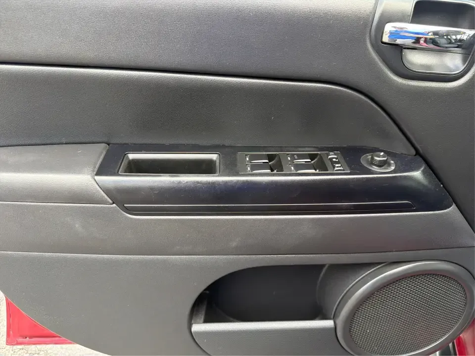2015 Jeep Compass Sport (1C4NJDBB8FD) with an 2.4L I-4 DOHC engine, located at 401 Woodman Dr, Riverside, OH, 45431, (937) 908-9800, 39.760899, -84.123421 - Weekend plans don't always stay on pavement-and that's exactly where this 2015 Jeep Compass Sport shines. Whether you're mapping out a family day at Riverscape MetroPark, heading to Wright-Patterson AFB for work, or taking a quick escape to the trails and backroads outside Riverside, this compact SU - Photo#17
