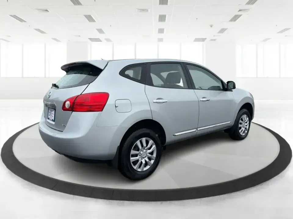 2012 Nissan Rogue S (JN8AS5MV2CW) with an 2.5L I-4 DOHC engine, Continuously Variable Transmission transmission, located at 1230 East Main St, Xenia, OH, 45385, (937) 908-9800, 39.688026, -83.910172 - 2012 Nissan Rogue S - Photo#2