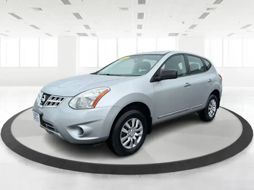 2012 Nissan Rogue S (JN8AS5MV2CW) with an 2.5L I-4 DOHC engine, Continuously Variable Transmission transmission, located at 1230 East Main St, Xenia, OH, 45385, (937) 908-9800, 39.688026, -83.910172 - 2012 Nissan Rogue S - Photo#8