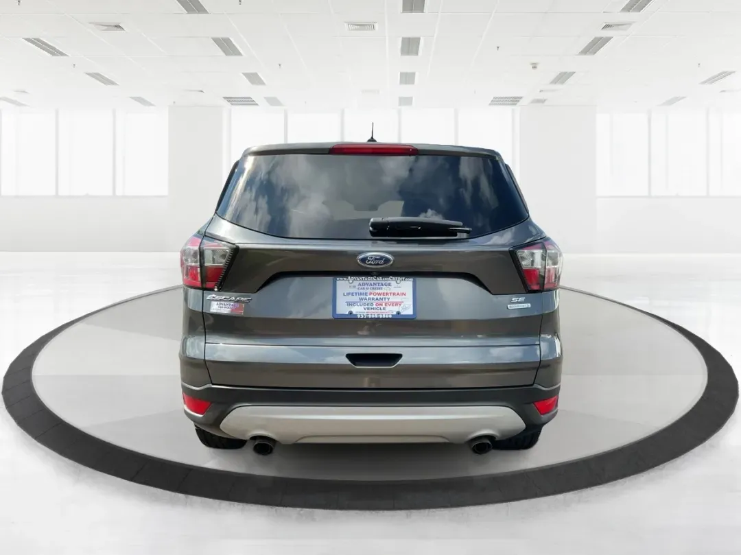 2017 Ford Escape SE (1FMCU0GD7HU) with an Other engine, located at 1951 S Dayton Lakeview Rd., New Carlisle, OH, 45344, (937) 908-9800, 39.890999, -84.050255 - **Experience Life on the Move with the 2017 Ford Escape SE at Advantage Car and Credit - Troy!**<br /> <br /> Are you ready to elevate your lifestyle with a versatile SUV that's perfect for family outings and weekend adventures? Look no further than the 2017 Ford Escape SE, available at Advantage Ca - Photo#3
