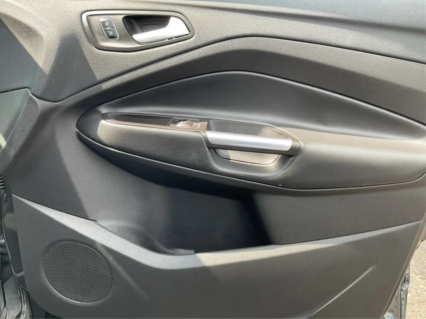 2017 Ford Escape SE (1FMCU0GD7HU) with an Other engine, located at 1951 S Dayton Lakeview Rd., New Carlisle, OH, 45344, (937) 908-9800, 39.890999, -84.050255 - **Experience Life on the Move with the 2017 Ford Escape SE at Advantage Car and Credit - Troy!**<br /> <br /> Are you ready to elevate your lifestyle with a versatile SUV that's perfect for family outings and weekend adventures? Look no further than the 2017 Ford Escape SE, available at Advantage Ca - Photo#20