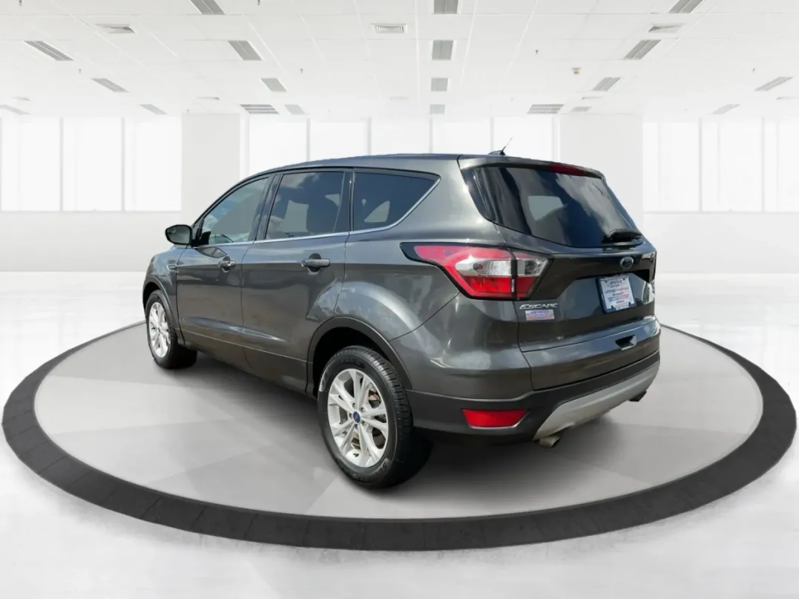 2017 Ford Escape SE (1FMCU0GD7HU) with an Other engine, located at 1099 N County Rd 25A , Troy, OH, 45373, (937) 908-9800, 40.057079, -84.212883 - **Experience Life on the Move with the 2017 Ford Escape SE at Advantage Car and Credit - Troy!**<br /> <br /> Are you ready to elevate your lifestyle with a versatile SUV that's perfect for family outings and weekend adventures? Look no further than the 2017 Ford Escape SE, available at Advantage Ca - Photo#4
