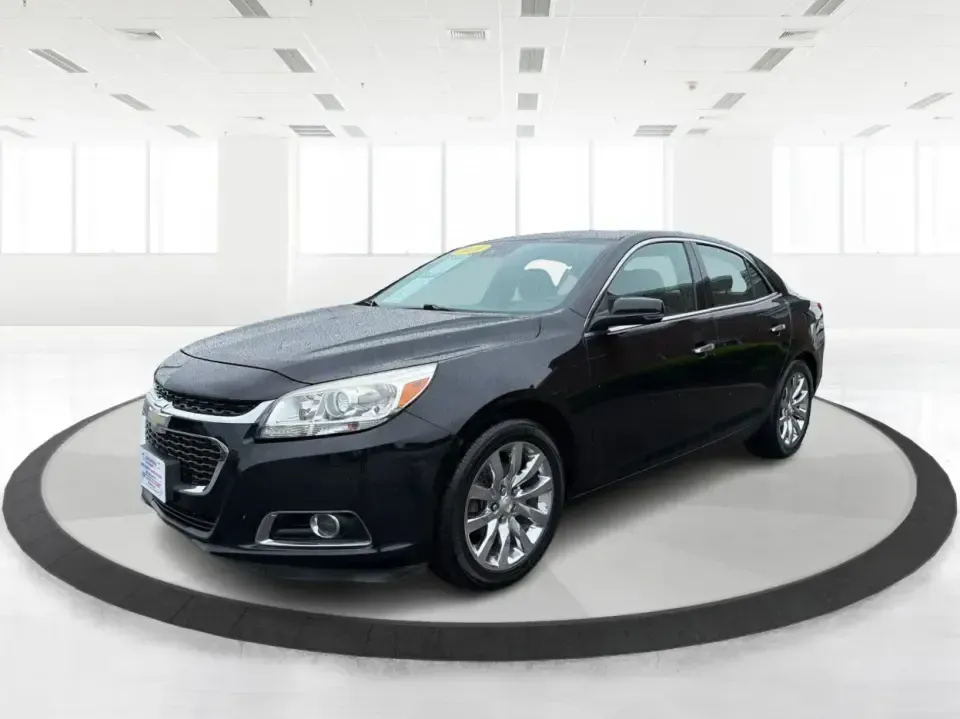 2016 Chevrolet Malibu Limited LTZ (1G11E5SA0GU) with an 2.5L I-4 gasoline direct injection engine, 6A transmission, located at 1184 Kauffman Ave, Fairborn, OH, 45324, (937) 908-9800, 39.807072, -84.030914 - Need a comfortable, fuel-friendly sedan for the daily commute from Fairborn to Wright-Patterson AFB, quick errands near The Greene, or a weekend road trip down I-675 and I-70? This 2016 Chevrolet Malibu Limited LTZ blends a refined ride with upscale features, making it a smart pick for busy professi - Photo#8