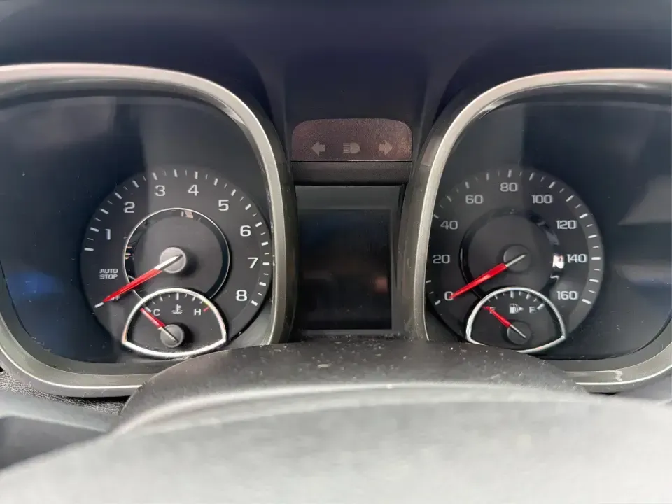 2016 Chevrolet Malibu Limited LTZ (1G11E5SA0GU) with an 2.5L I-4 gasoline direct injection engine, 6A transmission, located at 1184 Kauffman Ave, Fairborn, OH, 45324, (937) 908-9800, 39.807072, -84.030914 - Need a comfortable, fuel-friendly sedan for the daily commute from Fairborn to Wright-Patterson AFB, quick errands near The Greene, or a weekend road trip down I-675 and I-70? This 2016 Chevrolet Malibu Limited LTZ blends a refined ride with upscale features, making it a smart pick for busy professi - Photo#15