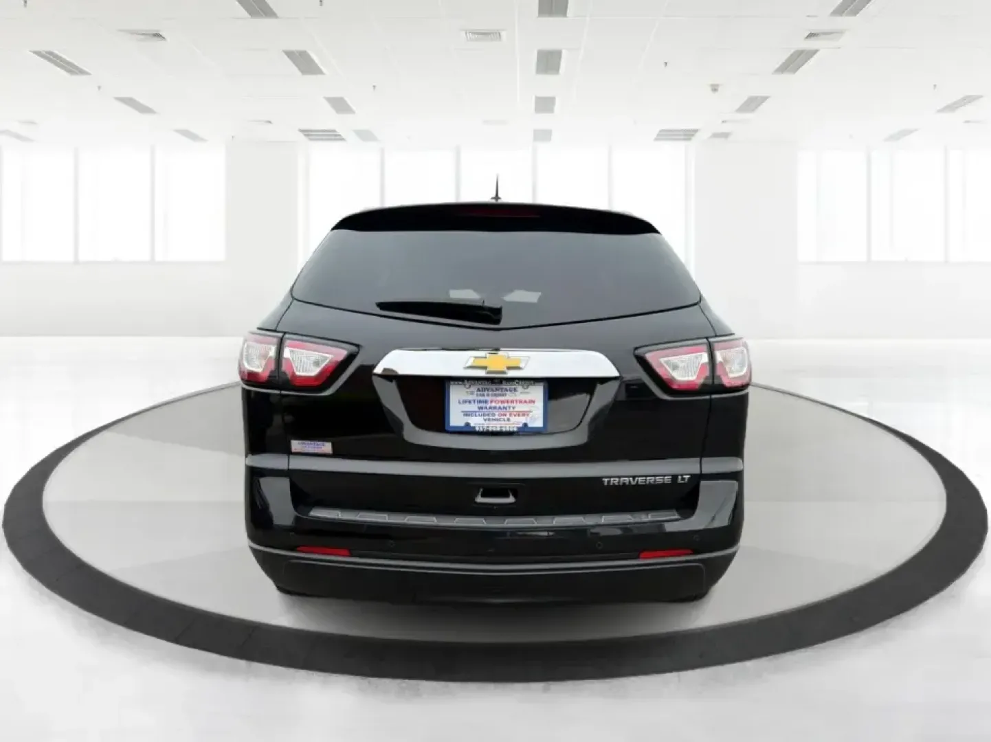 2016 Chevrolet Traverse 1LT (1GNKRGKD1GJ) with an 3.6L V-6 gasoline direct injection engine, 6A transmission, located at 8750 N County Rd 25A, Piqua, OH, 45356, (937) 908-9800, 40.164391, -84.232513 - Load up the kids, the cooler, and the weekend plans-this 2016 Chevrolet Traverse 1LT is the kind of family-ready SUV that makes school runs, long commutes, and Ohio road trips feel simpler. With three-row flexibility, a confident 3.6L V6, and everyday comfort features, it's a smart pick for growing- Photo#3
