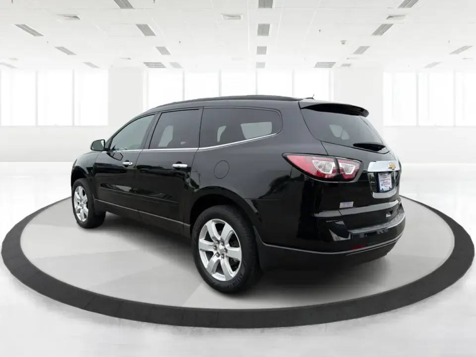2016 Chevrolet Traverse 1LT (1GNKRGKD1GJ) with an 3.6L V-6 gasoline direct injection engine, 6A transmission, located at 8750 N County Rd 25A, Piqua, OH, 45356, (937) 908-9800, 40.164391, -84.232513 - Load up the kids, the cooler, and the weekend plans-this 2016 Chevrolet Traverse 1LT is the kind of family-ready SUV that makes school runs, long commutes, and Ohio road trips feel simpler. With three-row flexibility, a confident 3.6L V6, and everyday comfort features, it's a smart pick for growing - Photo#4