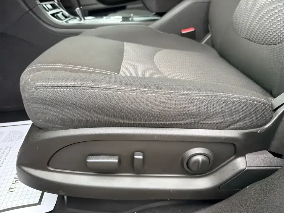2016 Chevrolet Traverse 1LT (1GNKRGKD1GJ) with an 3.6L V-6 gasoline direct injection engine, 6A transmission, located at 8750 N County Rd 25A, Piqua, OH, 45356, (937) 908-9800, 40.164391, -84.232513 - Load up the kids, the cooler, and the weekend plans-this 2016 Chevrolet Traverse 1LT is the kind of family-ready SUV that makes school runs, long commutes, and Ohio road trips feel simpler. With three-row flexibility, a confident 3.6L V6, and everyday comfort features, it's a smart pick for growing - Photo#18