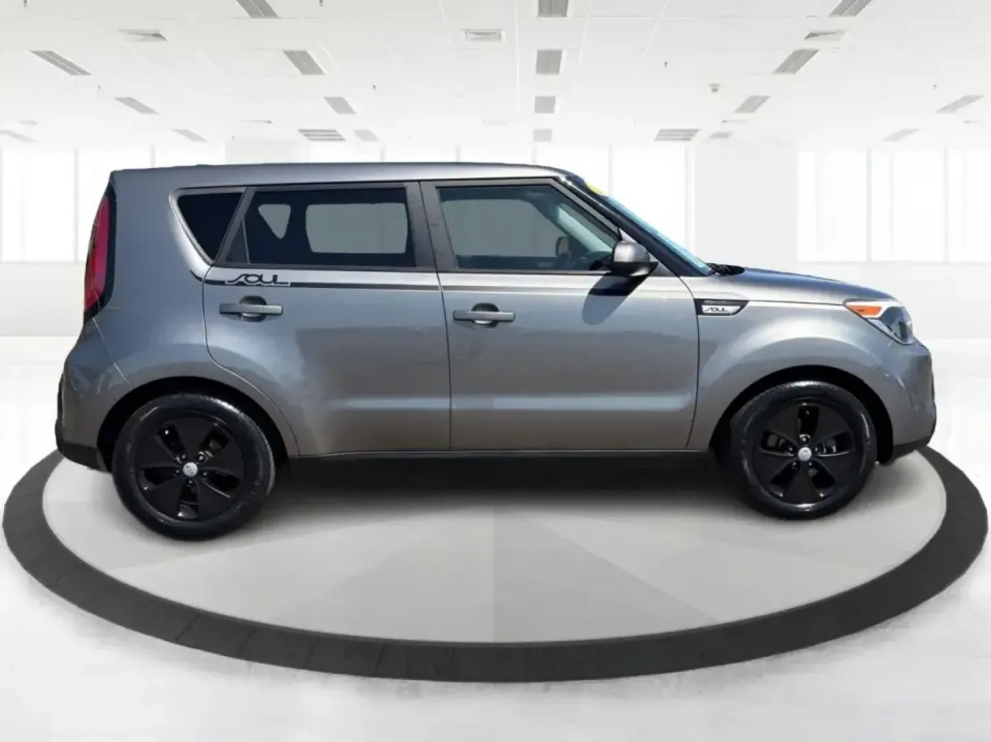 2016 Kia Soul Base 6A (KNDJN2A27G7) with an 1.6L L4 DOHC 16V engine, 6A transmission, located at 4508 South Dixie Dr, Moraine, OH, 45439, (937) 908-9800, 39.689976, -84.218452 - Picture an easy, low-stress daily routine: you're cruising from Moraine to Downtown Dayton for work, swinging by the Dayton Mall for errands, and still having room for weekend plans at Carillon Historical Park or a quick drive out toward Cox Arboretum. This 2016 Kia Soul Base is built for that kind- Photo#1