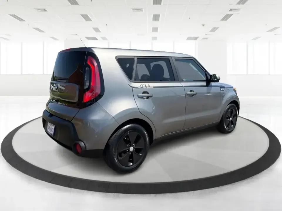 2016 Kia Soul Base (KNDJN2A27G7) with an 1.6L L4 DOHC 16V engine, 6A transmission, located at 4508 South Dixie Dr, Moraine, OH, 45439, (937) 908-9800, 39.689976, -84.218452 - Need a smart, city-friendly ride that fits tight parking spots in downtown Dayton, keeps up with your daily I75 commute, and still has the cargo flexibility for a Costco run or a weekend trip to Carillon Historical Park? This 2016 Kia Soul Base in gray delivers a practical, easygoing lifestyle-great - Photo#2