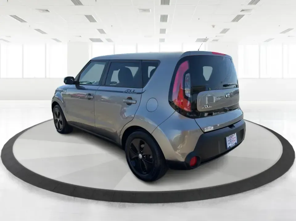 2016 Kia Soul Base (KNDJN2A27G7) with an 1.6L L4 DOHC 16V engine, 6A transmission, located at 4508 South Dixie Dr, Moraine, OH, 45439, (937) 908-9800, 39.689976, -84.218452 - Need a smart, city-friendly ride that fits tight parking spots in downtown Dayton, keeps up with your daily I75 commute, and still has the cargo flexibility for a Costco run or a weekend trip to Carillon Historical Park? This 2016 Kia Soul Base in gray delivers a practical, easygoing lifestyle-great - Photo#4