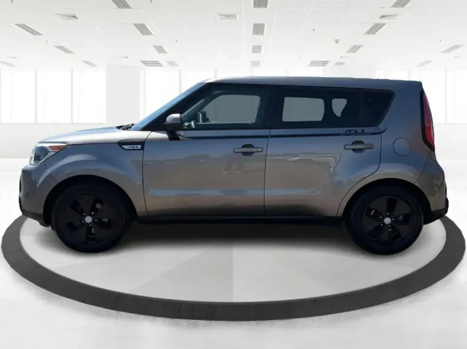 2016 Kia Soul Base (KNDJN2A27G7) with an 1.6L L4 DOHC 16V engine, 6A transmission, located at 4508 South Dixie Dr, Moraine, OH, 45439, (937) 908-9800, 39.689976, -84.218452 - Need a smart, city-friendly ride that fits tight parking spots in downtown Dayton, keeps up with your daily I75 commute, and still has the cargo flexibility for a Costco run or a weekend trip to Carillon Historical Park? This 2016 Kia Soul Base in gray delivers a practical, easygoing lifestyle-great - Photo#5