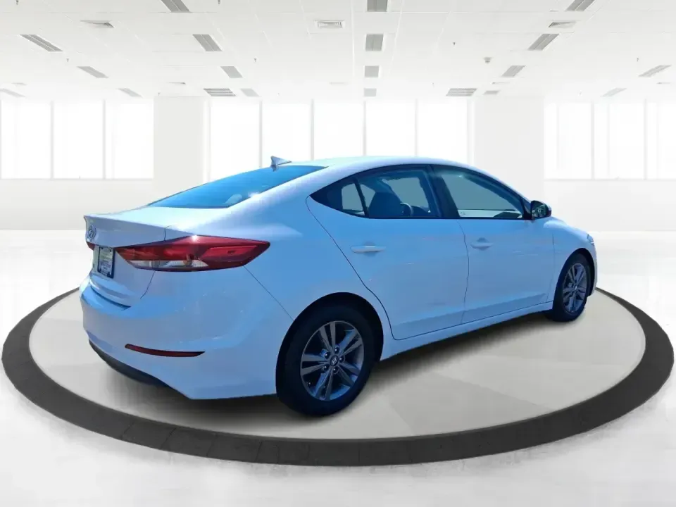 2017 Hyundai Elantra SE (5NPD84LF7HH) with an Nu 2L I-4 DOHC engine, 6A transmission, located at 880 E. National Road, Vandalia, OH, 45377, (937) 908-9800, 39.891918, -84.183594 - Need a smart, efficient sedan for the daily commute from Vandalia to Dayton, quick school drop-offs, or weekend runs out to the National Museum of the U.S. Air Force? This 2017 Hyundai Elantra SE is the kind of practical, comfortable ride that fits real life-easy to park, easy to drive, and efficien - Photo#2