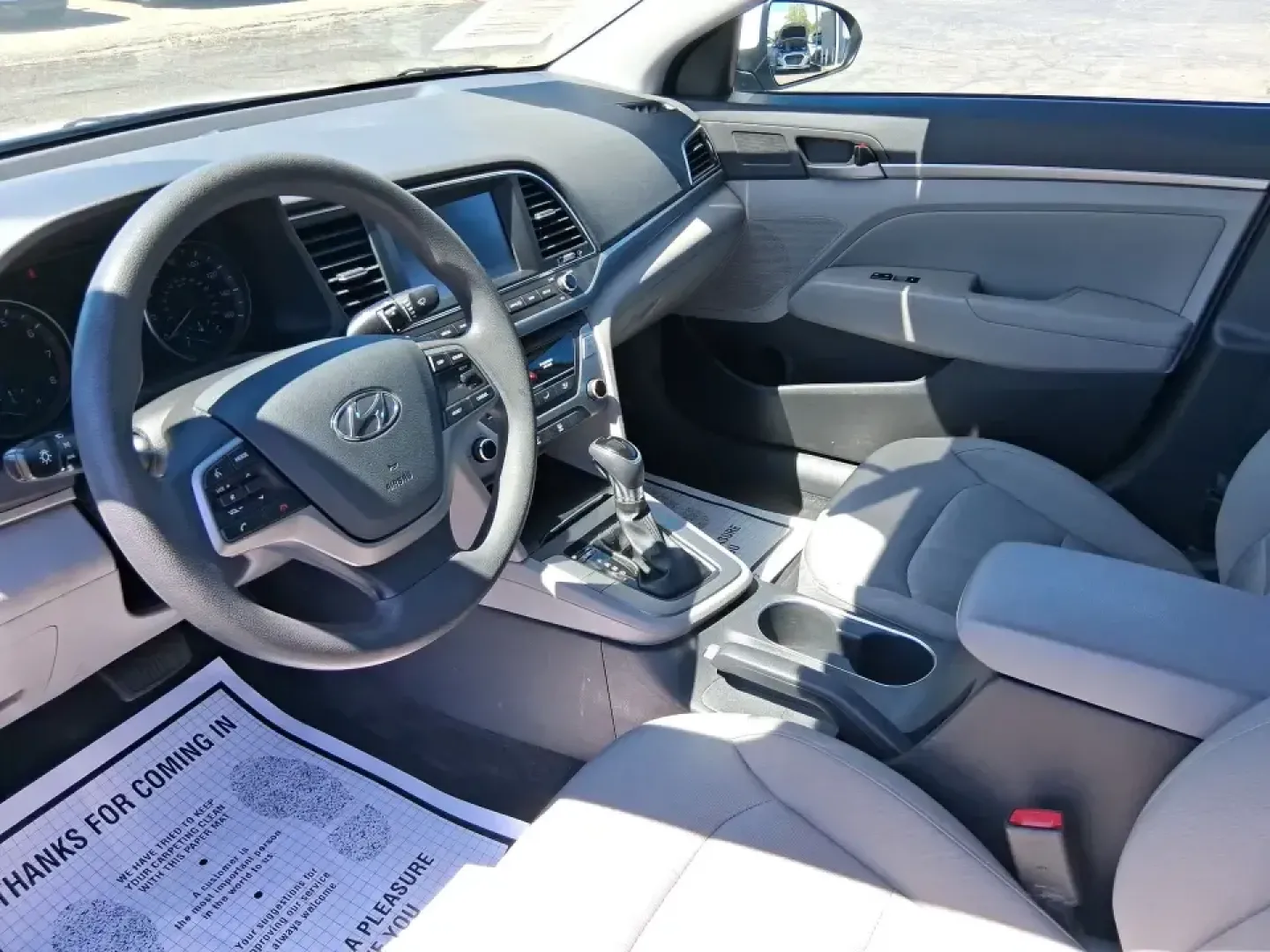 2017 Hyundai Elantra Limited (5NPD84LF7HH) with an 1.8L L4 DOHC 16V engine, 6A transmission, located at 880 E. National Road, Vandalia, OH, 45377, (937) 908-9800, 39.891918, -84.183594 - If your week is packed with commutes up I75, school drop-offs, and quick errands between Vandalia and Dayton, this 2017 Hyundai Elantra SE is the kind of practical, comfortable sedan that fits real life-easy to park, efficient for daily driving, and roomy enough for groceries, gear, or a couple of c- Photo#9