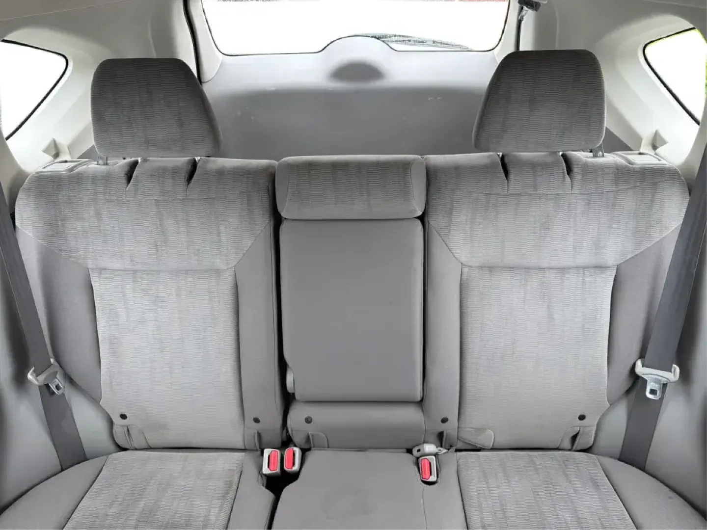 2014 Honda CR-V LX (2HKRM4H30EH) with an 2.4L I-4 DOHC engine, 5-Speed Automatic transmission, located at 401 Woodman Dr, Riverside, OH, 45431, (937) 908-9800, 39.760899, -84.123421 - Picture your next weekend: a quick run down Woodman Dr for errands, a family day at Riverscape MetroPark, or an easy I675 commute with room for groceries, strollers, and sports gear. This 2014 Honda CRV LX in Twilight Blue Metallic is the kind of practical SUV that fits real life in Riverside, Ohio-- Photo#13