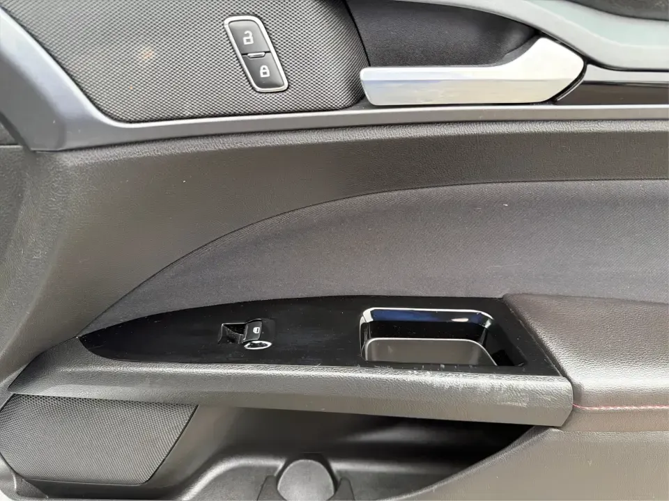 2014 Ford Fusion SE (3FA6P0H90ER) with an 2.0L L4 DOHC 16V engine, located at 1951 S Dayton Lakeview Rd., New Carlisle, OH, 45344, (937) 908-9800, 39.890999, -84.050255 - Need a smart, comfortable sedan for the daily drive from New Carlisle to Dayton, Wright-Patterson AFB, or Springfield-plus something that's still enjoyable for weekend trips to Buck Creek or an evening out near The Greene? This 2014 Ford Fusion SE blends commuter-friendly efficiency with upscale fea - Photo#20