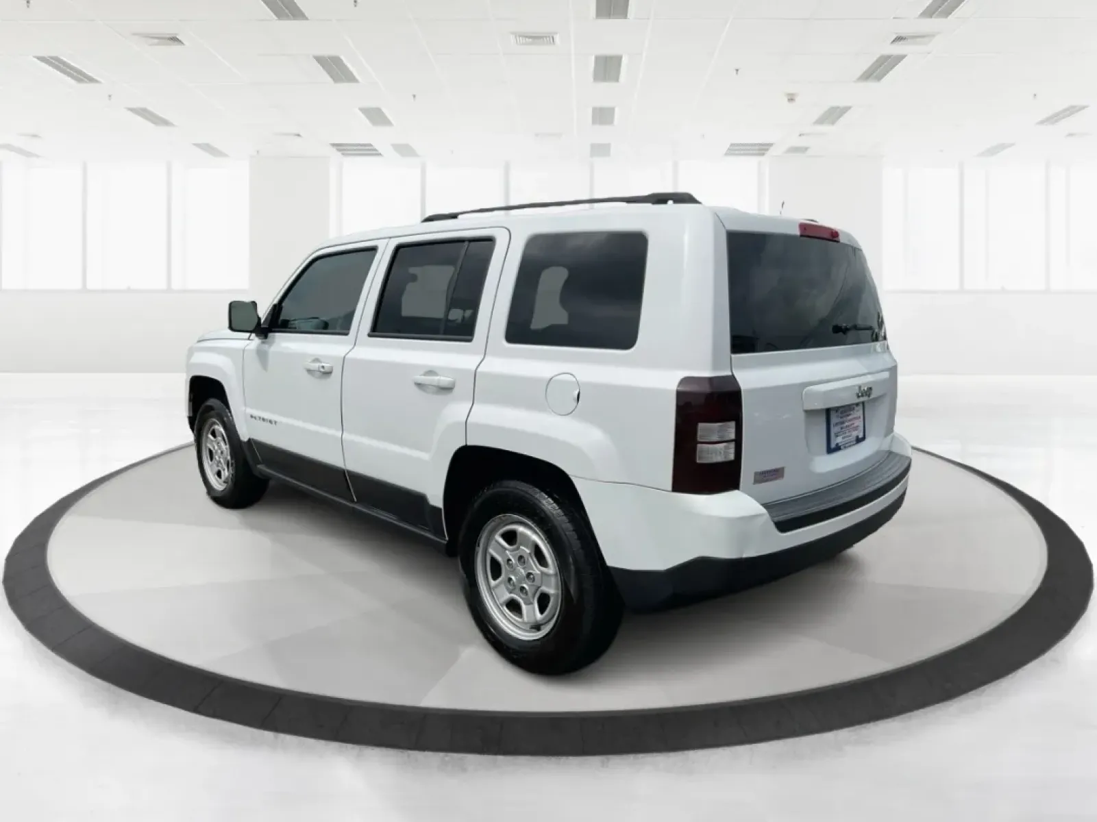 2017 Jeep Patriot Sport FWD (1C4NJPBA4HD) with an Other engine, located at 1099 N County Rd 25A , Troy, OH, 45373, (937) 908-9800, 40.057079, -84.212883 - Are you ready to elevate your adventures with a versatile SUV that suits both your daily commute and weekend getaways? Look no further than this stunning **2017 Jeep Patriot Sport FWD**, available at **Advantage Car and Credit**, your premier **Buy Here Pay Here dealership** located at **1184 Kauffm - Photo#4