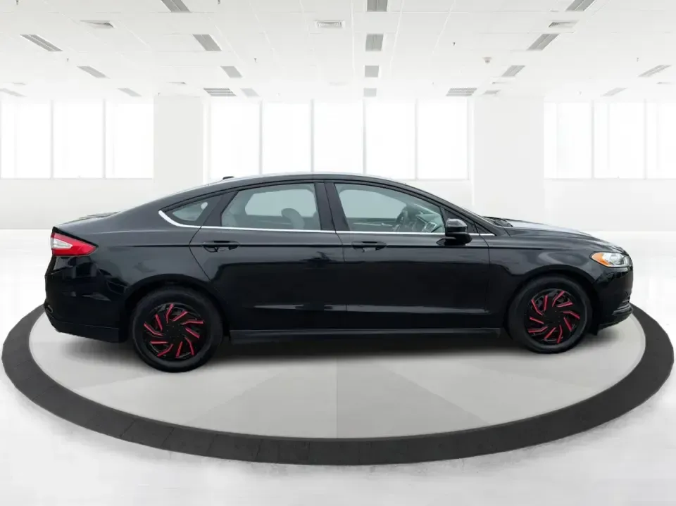 2014 Ford Fusion S (3FA6P0G78ER) with an Duratec 2.5L I-4 DOHC engine, Automatic transmission, located at 1951 S Dayton Lakeview Rd., New Carlisle, OH, 45344, (937) 908-9800, 39.890999, -84.050255 - Are you on the hunt for a reliable sedan that fits seamlessly into your everyday life? Look no further than this stunning 2014 Ford Fusion S, available now at Advantage Car and Credit in Fairborn, OH. This vehicle is the perfect choice for budget-conscious buyers or families needing a dependable rid - Photo#1
