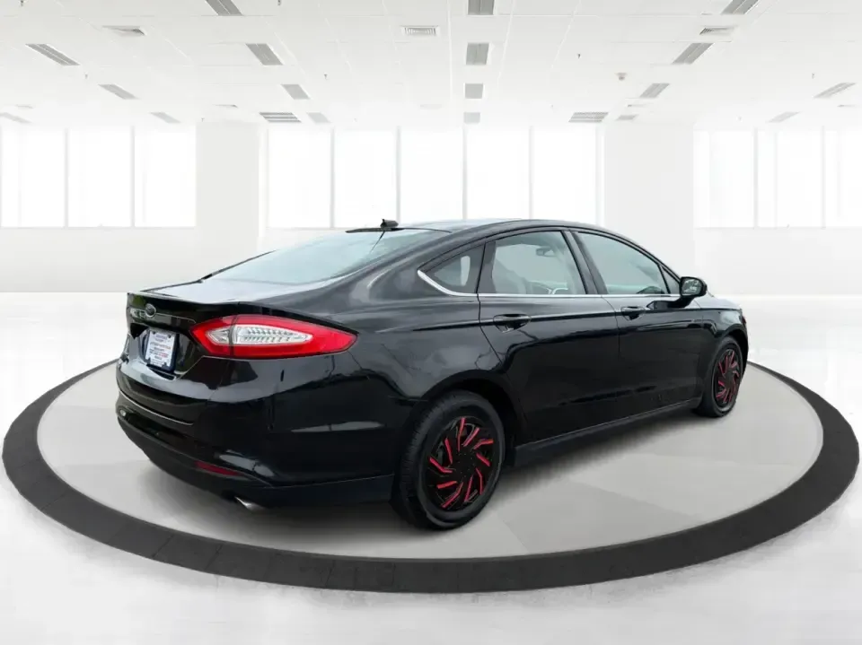 2014 Ford Fusion S (3FA6P0G78ER) with an Duratec 2.5L I-4 DOHC engine, Automatic transmission, located at 1951 S Dayton Lakeview Rd., New Carlisle, OH, 45344, (937) 908-9800, 39.890999, -84.050255 - Are you on the hunt for a reliable sedan that fits seamlessly into your everyday life? Look no further than this stunning 2014 Ford Fusion S, available now at Advantage Car and Credit in Fairborn, OH. This vehicle is the perfect choice for budget-conscious buyers or families needing a dependable rid - Photo#2