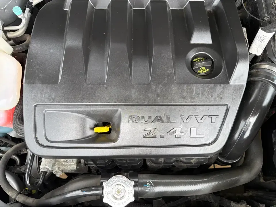 2017 Jeep Compass Latitude 4x4 (1C4NJDEB6HD) with an 2.4L I-4 DOHC engine, 6A transmission, located at 401 Woodman Dr, Riverside, OH, 45431, (937) 908-9800, 39.760899, -84.123421 - Weekday commute down Woodman Dr, weekend escapes to Eastwood MetroPark, and family errands around The Greene-this 2017 Jeep Compass Latitude 4x4 is built for the Riverside, Ohio lifestyle when you want SUV versatility without giving up everyday comfort. Finished in Billet Silver Metallic Clearcoat, - Photo#11