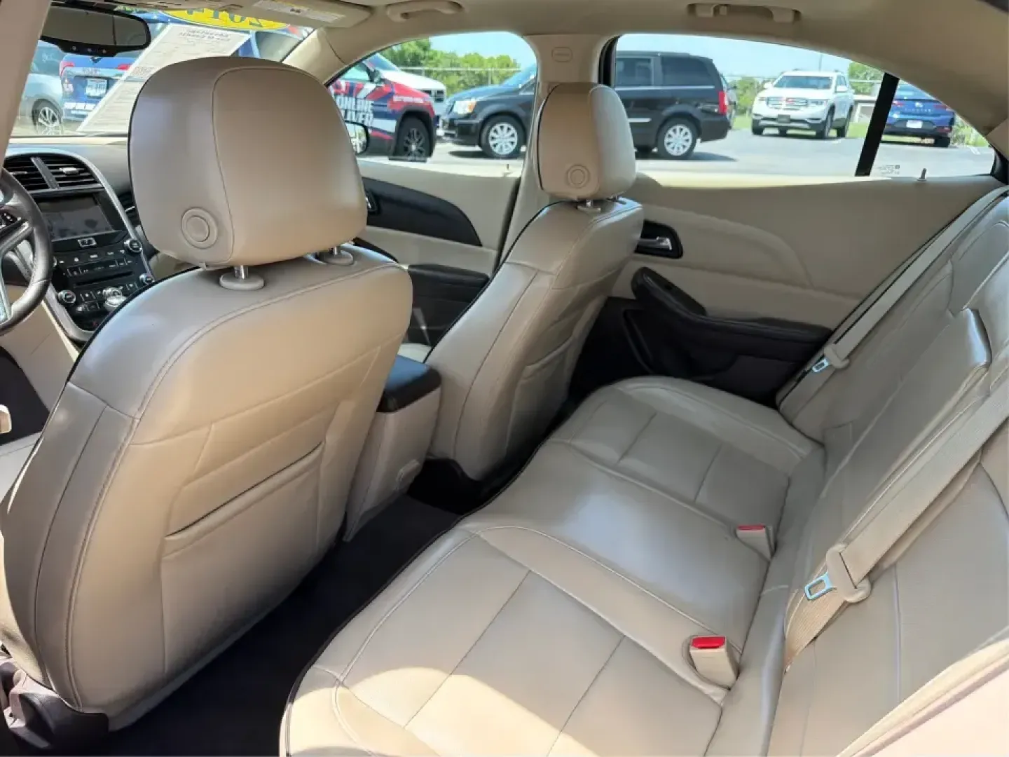 2014 Chevrolet Malibu 1TZ (1G11H5SL5EF) with an 2.5L L4 DOHC 16V engine, 6-Speed Automatic transmission, located at 401 Woodman Dr, Riverside, OH, 45431, (937) 908-9800, 39.760899, -84.123421 - Need a dependable sedan for the daily commute to Wright-Patterson AFB, quick errands down Woodman Dr, or comfortable weekend drives along I-675? This 2014 Chevrolet Malibu 1LZ in eye-catching Atlantis Blue Metallic fits real-life routines-school drop-offs, long commutes, and budget-friendly road tri- Photo#10