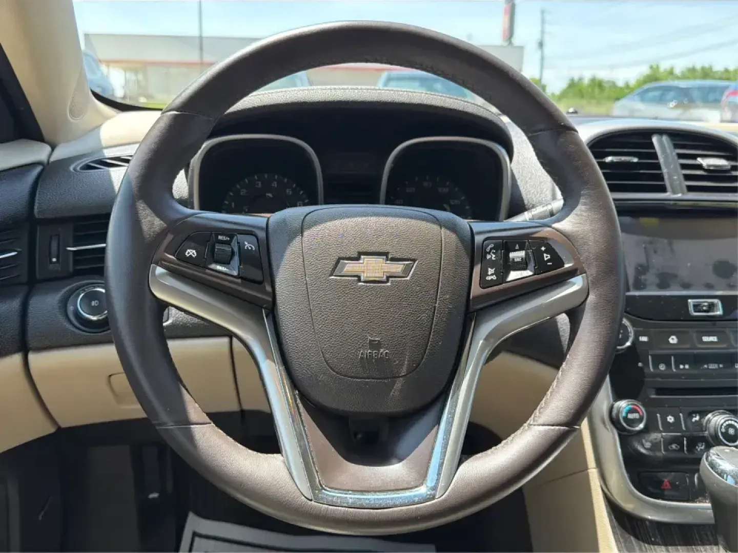 2014 Chevrolet Malibu 1TZ (1G11H5SL5EF) with an 2.5L L4 DOHC 16V engine, 6-Speed Automatic transmission, located at 401 Woodman Dr, Riverside, OH, 45431, (937) 908-9800, 39.760899, -84.123421 - Need a dependable sedan for the daily commute to Wright-Patterson AFB, quick errands down Woodman Dr, or comfortable weekend drives along I-675? This 2014 Chevrolet Malibu 1LZ in eye-catching Atlantis Blue Metallic fits real-life routines-school drop-offs, long commutes, and budget-friendly road tri- Photo#15