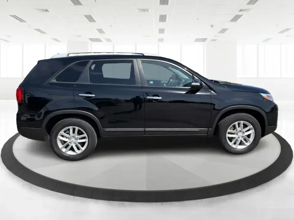 2014 Kia Sorento LX 2WD (5XYKT3A68EG) with an 2.4L L4 DOHC 16V engine, 6-Speed Automatic transmission, located at 8750 N County Rd 25A, Piqua, OH, 45356, (937) 908-9800, 40.164391, -84.232513 - Weekend road trips to Indian Lake, daily commutes down I-75, or hauling sports gear across Troy-this 2014 Kia Sorento LX is the kind of SUV that fits real life. Finished in Ebony Black and built for practicality, it's a smart pick for growing families, busy professionals, and budget-conscious buyers- Photo#1