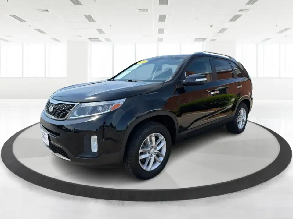 2014 Kia Sorento LX 2WD (5XYKT3A68EG) with an 2.4L L4 DOHC 16V engine, 6-Speed Automatic transmission, located at 8750 N County Rd 25A, Piqua, OH, 45356, (937) 908-9800, 40.164391, -84.232513 - Weekend road trips to Indian Lake, daily commutes down I-75, or hauling sports gear across Troy-this 2014 Kia Sorento LX is the kind of SUV that fits real life. Finished in Ebony Black and built for practicality, it's a smart pick for growing families, busy professionals, and budget-conscious buyers- Photo#8