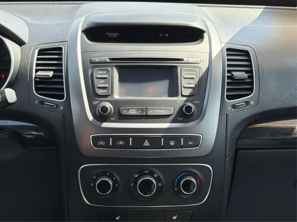 2014 Kia Sorento LX 2WD (5XYKT3A68EG) with an 2.4L L4 DOHC 16V engine, 6-Speed Automatic transmission, located at 8750 N County Rd 25A, Piqua, OH, 45356, (937) 908-9800, 40.164391, -84.232513 - Weekend road trips to Indian Lake, daily commutes down I-75, or hauling sports gear across Troy-this 2014 Kia Sorento LX is the kind of SUV that fits real life. Finished in Ebony Black and built for practicality, it's a smart pick for growing families, busy professionals, and budget-conscious buyers- Photo#13