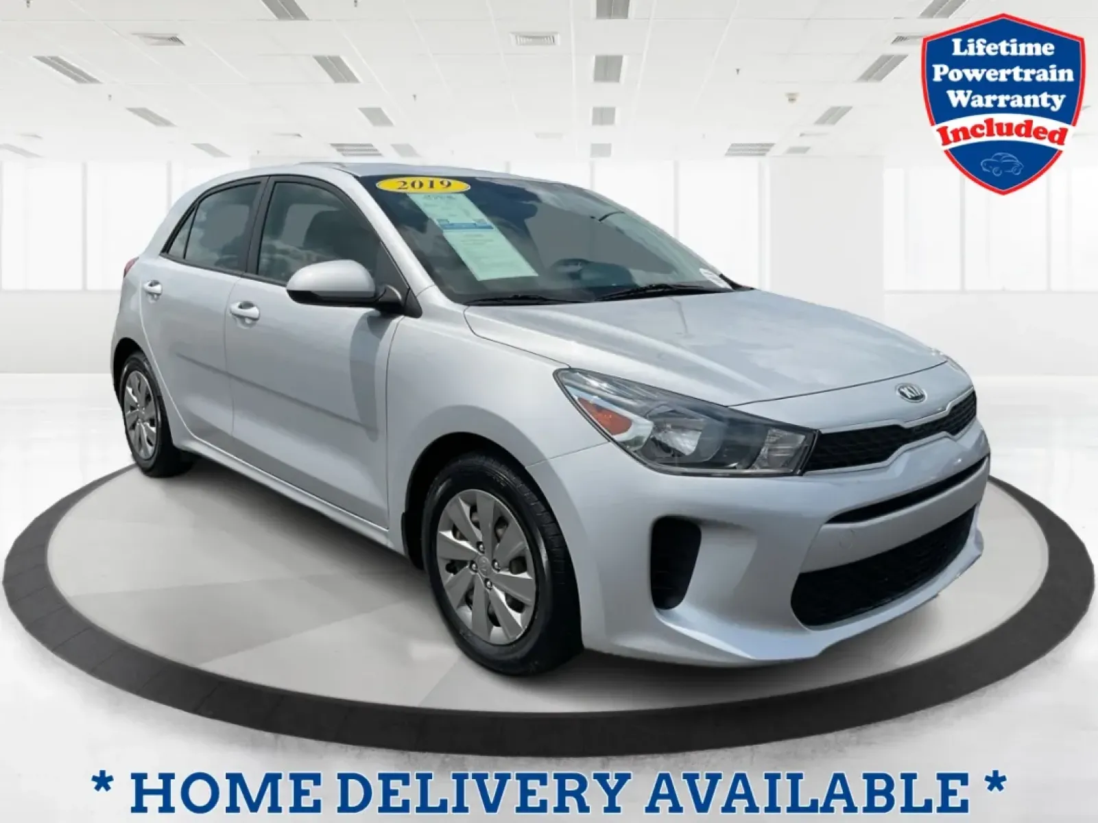 2019 Kia Rio 5-Door S (3KPA25AB6KE) with an Gamma 1.6L I-4 gasoline direct injection engine, located at 1099 N County Rd 25A , Troy, OH, 45373, (937) 908-9800, 40.057079, -84.212883 - Discover the perfect blend of style, efficiency, and affordability with this 2019 Kia Rio 5-Door from Advantage Car and Credit in Troy, OH. This hatchback is not just a car; it's a lifestyle ally, ideal for budget-conscious buyers and growing families alike. With its compact design and versatile car - Photo#0