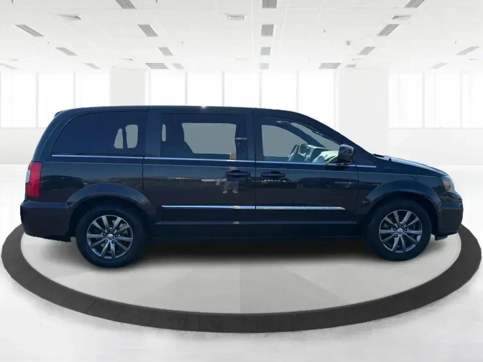 2015 Chrysler Town and Country S (2C4RC1HG0FR) with an 3.6L V-6 DOHC engine, 6-Speed Automatic transmission, located at 401 Woodman Dr, Riverside, OH, 45431, (937) 908-9800, 39.760899, -84.123421 - Need a road-trip-ready family hauler that can handle school drop-offs, sports practice, and weekend getaways without feeling like a chore? This 2015 Chrysler Town and Country S is built for real life-roomy seating, flexible cargo space, and comfort features that make long days on I-75 or a quick r - Photo#1