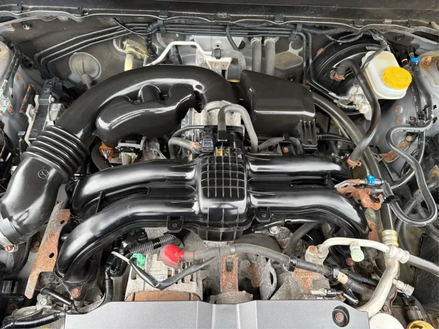 2015 Subaru Forester 2.5i Limited (JF2SJAHC8FH) with an 2.5L H-4 DOHC engine, 6-Speed Automatic transmission, located at 401 Woodman Dr, Riverside, OH, 45431, (937) 908-9800, 39.760899, -84.123421 - Adventure-ready for Midwest weather and everyday life, this 2015 Subaru Forester 2.5i Limited is a smart fit for commuters, active families, and weekend explorers who want confident traction, flexible cargo space, and a comfortable cabin. Whether you're loading up for a soccer Saturday, commuting ac - Photo#11