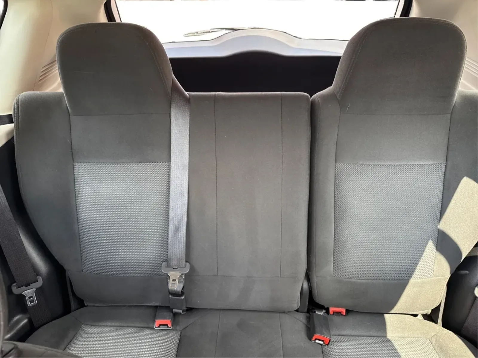 2016 Jeep Compass Sport (1C4NJDBB5GD) with an 2.4L I-4 DOHC engine, located at 1099 N County Rd 25A , Troy, OH, 45373, (937) 908-9800, 40.057079, -84.212883 - **Adventure Awaits with this 2016 Jeep Compass Sport Perfect for Weekend Getaways!**<br /> <br /> Are you looking for a vehicle that combines style, functionality, and reliability for your next adventure? Look no further than this 2016 Jeep Compass Sport, available now at Advantage Car and Credit i - Photo#14