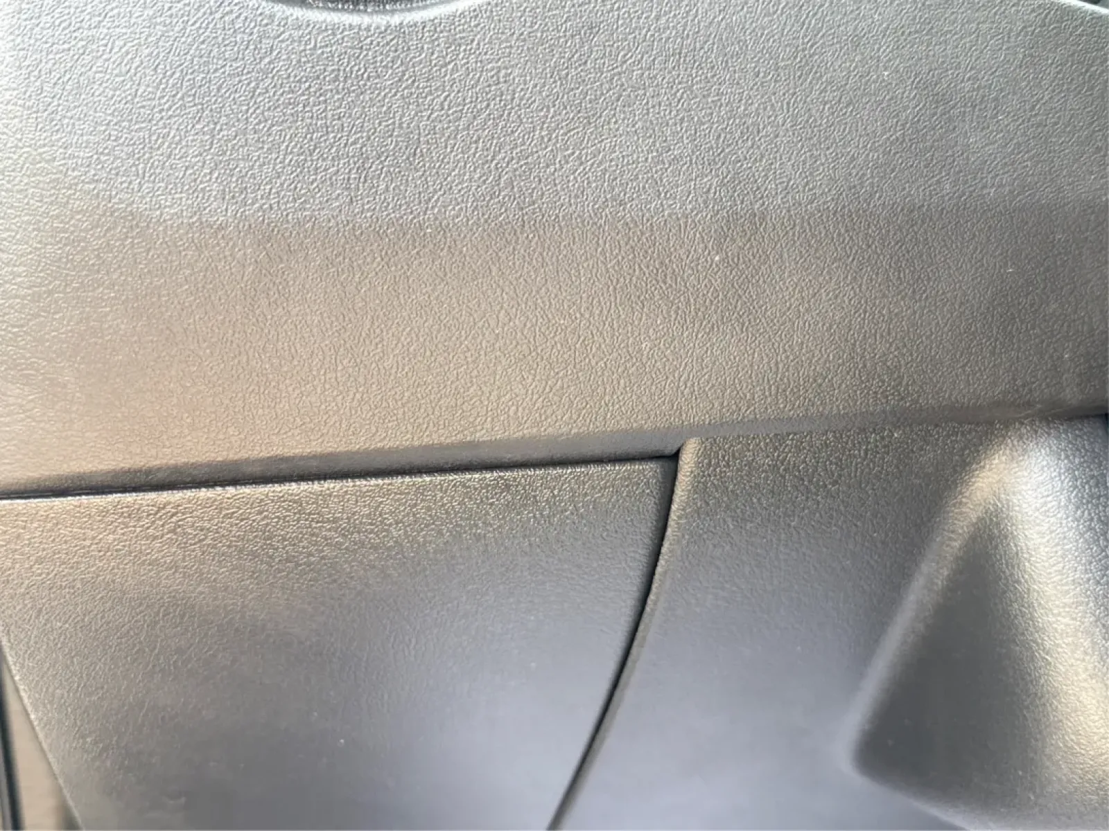 2016 Jeep Compass Sport (1C4NJDBB5GD) with an 2.4L I-4 DOHC engine, located at 1099 N County Rd 25A , Troy, OH, 45373, (937) 908-9800, 40.057079, -84.212883 - **Adventure Awaits with this 2016 Jeep Compass Sport Perfect for Weekend Getaways!**<br /> <br /> Are you looking for a vehicle that combines style, functionality, and reliability for your next adventure? Look no further than this 2016 Jeep Compass Sport, available now at Advantage Car and Credit i - Photo#17