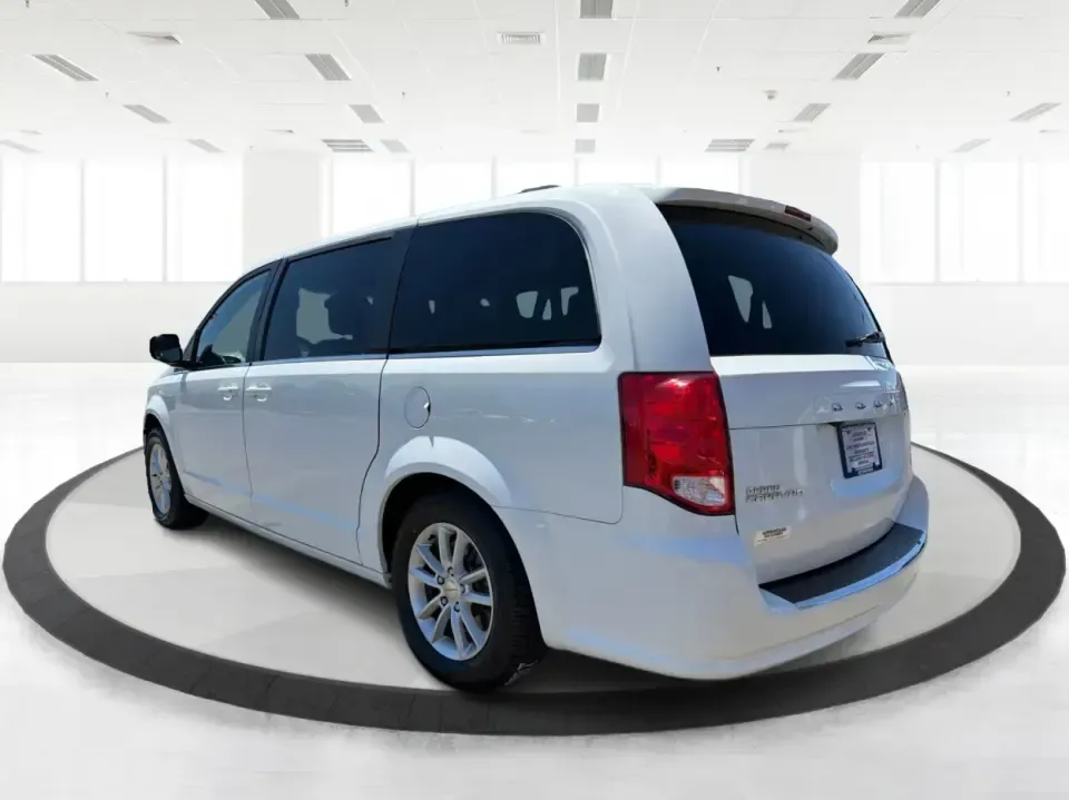 2019 Dodge Grand Caravan SXT (2C4RDGCG7KR) with an Pentastar 3.6L V-6 DOHC engine, 6A transmission, located at 401 Woodman Dr, Riverside, OH, 45431, (937) 908-9800, 39.760899, -84.123421 - Road trips to Hocking Hills, the daily school drop-off line, weekend soccer tournaments, or a long commute down I675-when life is busy, you need a van that keeps up without feeling like a compromise. This 2019 Dodge Grand Caravan SXT in White Knuckle Clearcoat is built for real-world family schedule - Photo#4