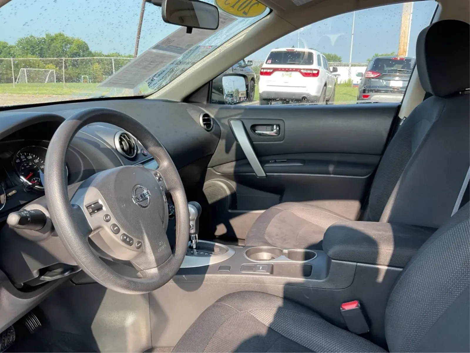 2015 Nissan Rogue S (JN8AS5MV3FW) with an 2.5L I-4 DOHC engine, located at 1099 N County Rd 25A , Troy, OH, 45373, (937) 908-9800, 40.057079, -84.212883 - **Adventure Awaits with the 2015 Nissan Rogue at Advantage Car and Credit - Troy!**<br /> <br /> Are you ready to take your family adventures to the next level? The 2015 Nissan Rogue, available now at Advantage Car and Credit in Troy, OH, is the perfect companion for growing families, long commutes, - Photo#9