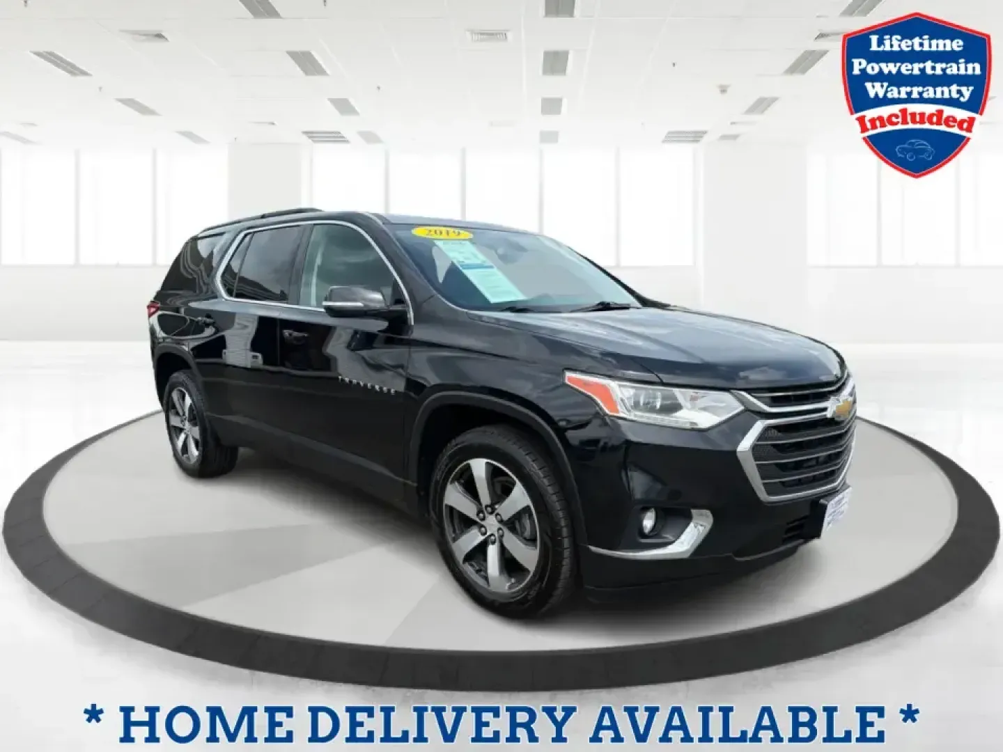 2019 Chevrolet Traverse 3LT (1GNERHKW6KJ) with an 3.6L V-6 gasoline direct injection engine, 9A transmission, located at 1230 East Main St, Xenia, OH, 45385, (937) 908-9800, 39.688026, -83.910172 - Load up the kids, the groceries, and the gear-then head from weekday school drop-offs to weekend road trips without feeling cramped. This 2019 Chevrolet Traverse 3LT is built for real life in Xenia, with three-row flexibility, confident V6 power, and the kind of comfort features that make long drive - Photo#0