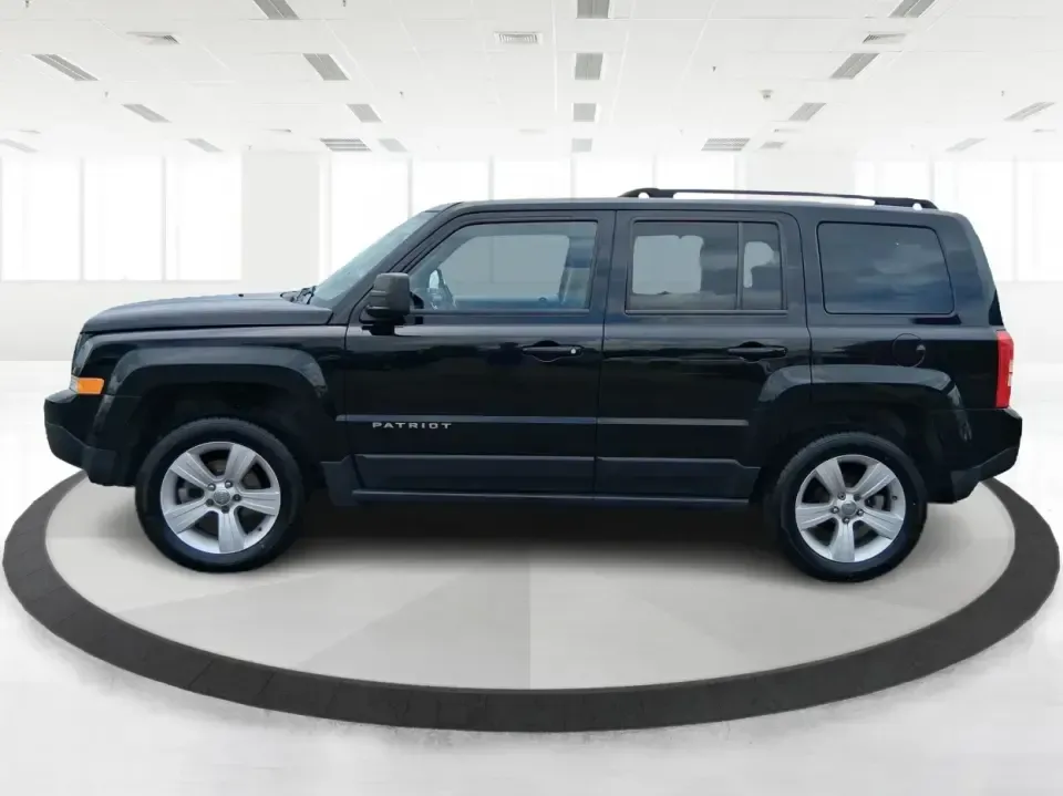 2016 Jeep Patriot Latitude 4WD (1C4NJRFB0GD) with an 2.4L L4 DOHC 16V engine, located at 1184 Kauffman Ave, Fairborn, OH, 45324, (937) 908-9800, 39.807072, -84.030914 - Weekend lake runs, snowy school mornings, and everyday commuting across the Miami Valley all get easier in a compact SUV that's ready when Ohio weather changes its mind. This **2016 Jeep Patriot Latitude 4WD** is a practical choice for drivers who want the Jeep look and capability in an affordable,- Photo#5