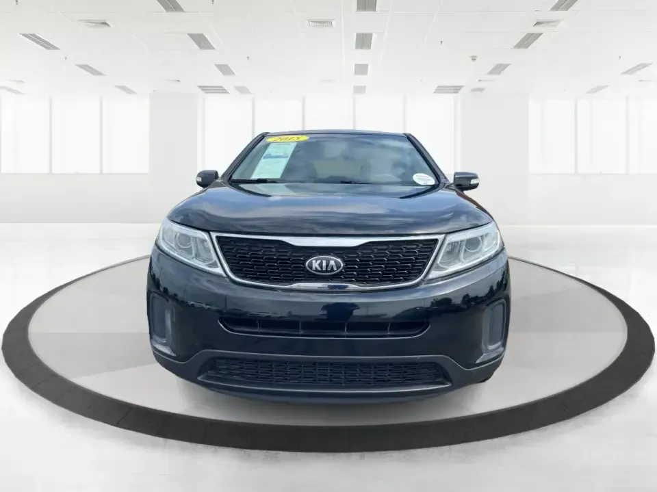 2015 Kia Sorento LX (5XYKT3A60FG) with an 2.4L I-4 gasoline direct injection engine, 6-Speed Automatic transmission, located at 401 Woodman Dr, Riverside, OH, 45431, (937) 908-9800, 39.760899, -84.123421 - ### Discover Adventure with the 2015 Kia Sorento LX - Your Perfect Family SUV!<br /> <br /> Are you seeking the ideal vehicle for weekend getaways or daily commutes? Look no further! The 2015 Kia Sorento LX is the perfect SUV for growing families and adventure-seekers alike. With its spacious interi - Photo#7