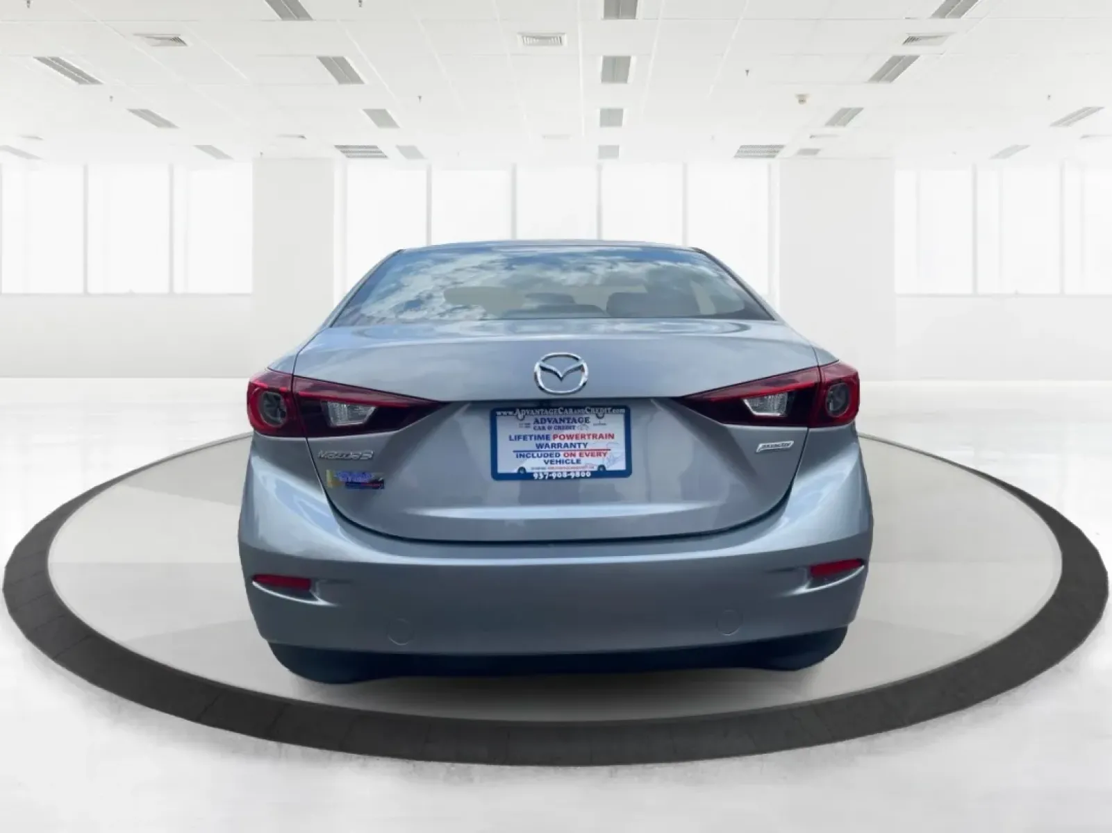 2016 Mazda Mazda3 i Sport (JM1BM1U73G1) with an SKYACTIV-G 2L I-4 gasoline direct injection engine, located at 1184 Kauffman Ave, Fairborn, OH, 45324, (937) 908-9800, 39.807072, -84.030914 - Experience a new level of driving with the 2016 Mazda3 i Sport, available now at Advantage Car and Credit in Fairborn, OH. This stylish sedan is more than just a mode of transportation; it's your perfect companion for everything from daily commutes to weekend road trips. With an impressive fuel-effi - Photo#2
