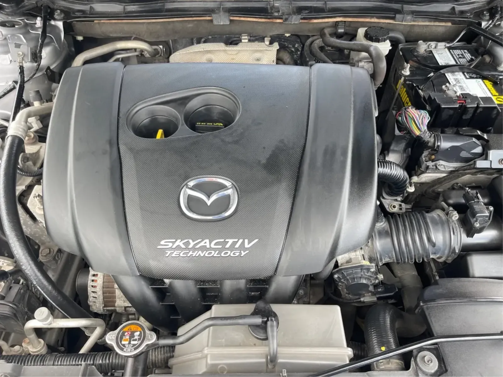 2016 Mazda Mazda3 i Sport (JM1BM1U73G1) with an SKYACTIV-G 2L I-4 gasoline direct injection engine, located at 1184 Kauffman Ave, Fairborn, OH, 45324, (937) 908-9800, 39.807072, -84.030914 - Experience a new level of driving with the 2016 Mazda3 i Sport, available now at Advantage Car and Credit in Fairborn, OH. This stylish sedan is more than just a mode of transportation; it's your perfect companion for everything from daily commutes to weekend road trips. With an impressive fuel-effi - Photo#10