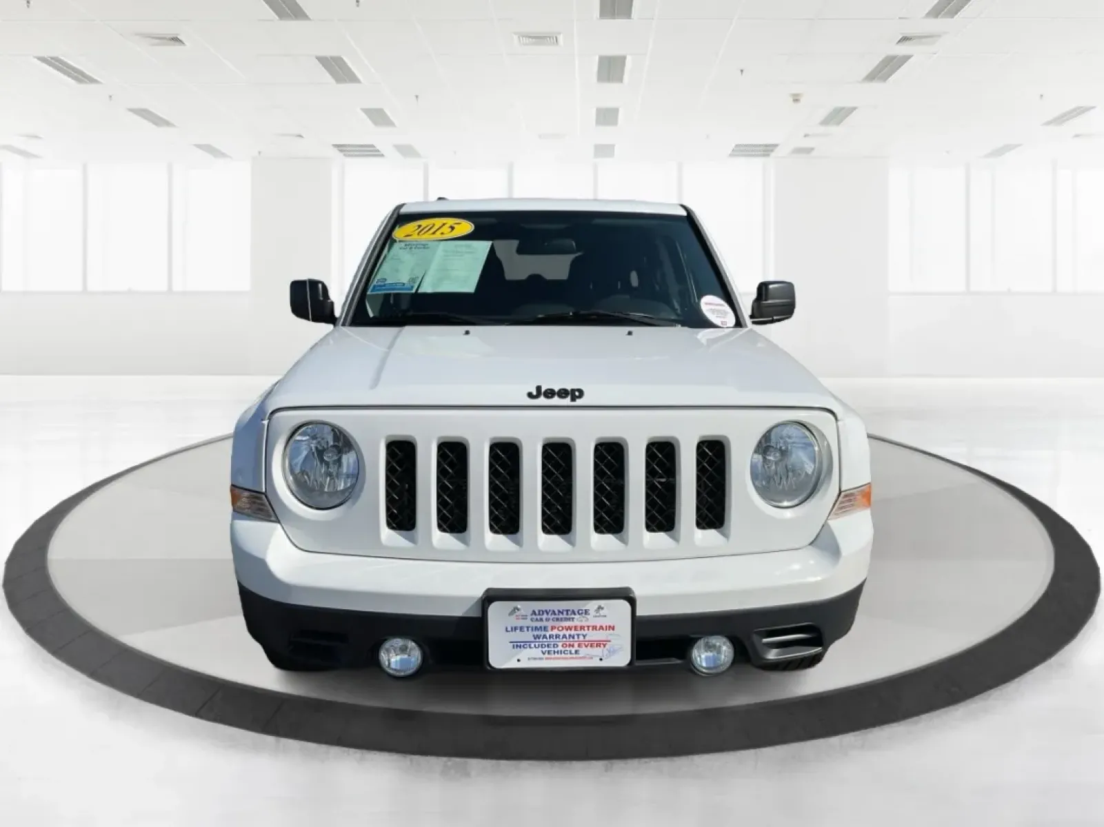 2015 Jeep Patriot Altitude Edition (1C4NJPBA1FD) with an 2L I-4 DOHC engine, located at 880 E. National Road, Vandalia, OH, 45377, (937) 908-9800, 39.891918, -84.183594 - Are you ready to elevate your adventures and embrace a life filled with excitement? If you're a weekend wanderer or a growing family looking for a reliable SUV, the 2015 Jeep Patriot Altitude Edition at Advantage Car and Credit is here to meet your needs. With its spacious interior, rugged design, a - Photo#4