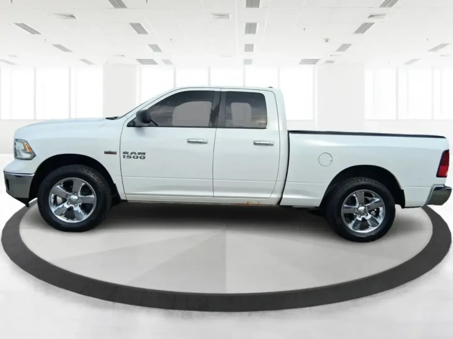 2016 Ram 1500 Big Horn (1C6RR7GTXGS) with an 5.7L V8 OHV 16V engine, 6A transmission, located at 4508 South Dixie Dr, Moraine, OH, 45439, (937) 908-9800, 39.689976, -84.218452 - Need a truck that can handle weekday work, weekend towing, and family errands without feeling like a stripped-down fleet vehicle? This 2016 Ram 1500 Big Horn Quad Cab in Bright White Clearcoat is built for real life in Moraine-whether you're hauling gear down South Dixie Drive, heading toward I-75 f- Photo#5