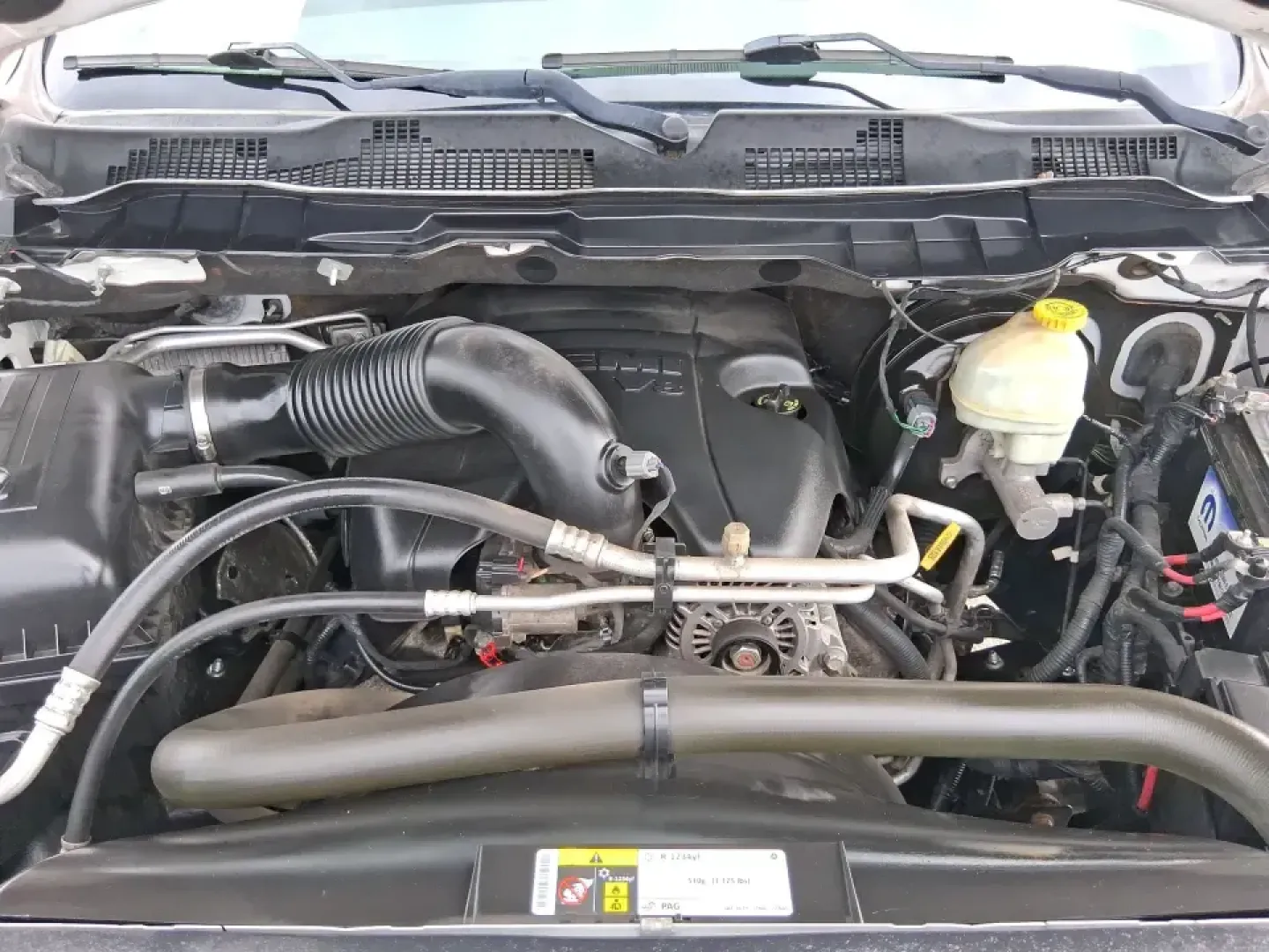 2016 Ram 1500 Big Horn (1C6RR7GTXGS) with an 5.7L V8 OHV 16V engine, 6A transmission, located at 4508 South Dixie Dr, Moraine, OH, 45439, (937) 908-9800, 39.689976, -84.218452 - Need a truck that can handle weekday work, weekend towing, and family errands without feeling like a stripped-down fleet vehicle? This 2016 Ram 1500 Big Horn Quad Cab in Bright White Clearcoat is built for real life in Moraine-whether you're hauling gear down South Dixie Drive, heading toward I-75 f- Photo#11